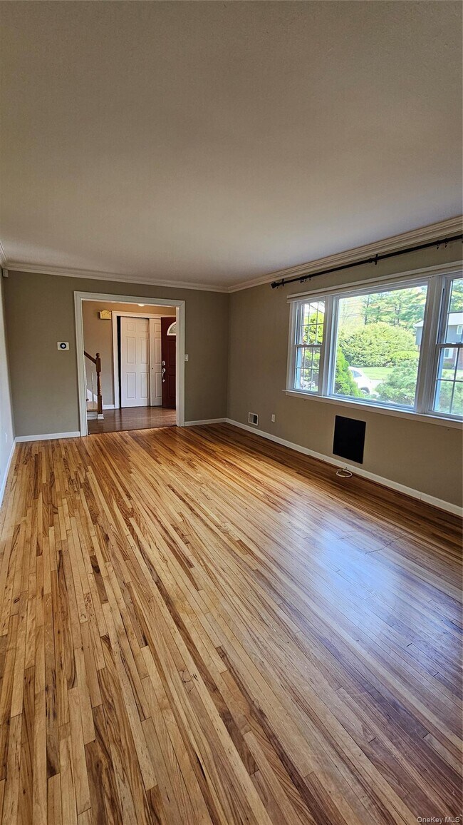 Foto del edificio - 72 Schriever Ln