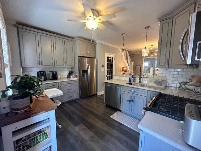 Foto del edificio - 10 W Knight Ave