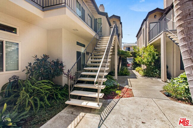 Foto del edificio - 3954 Bancroft St
