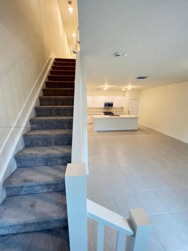 Foto del edificio - 8224 NW 43rd St