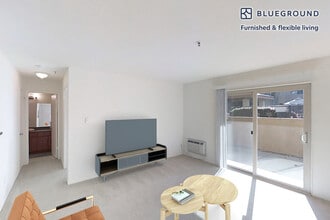 Building Photo - 1600 Villa St