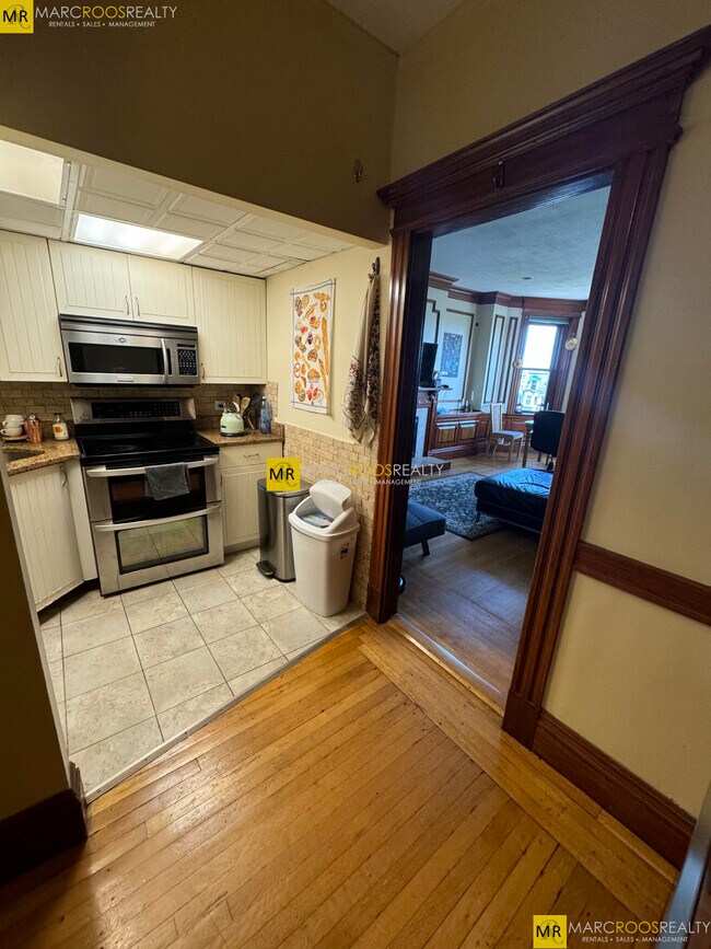 Foto del edificio - 464 Commonwealth Ave