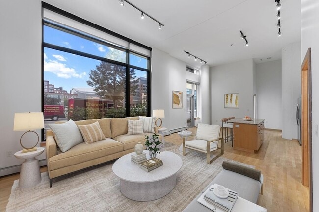 Building Photo - 1120 S 2nd St