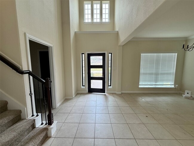 Building Photo - 23422 Bordeaux Dr