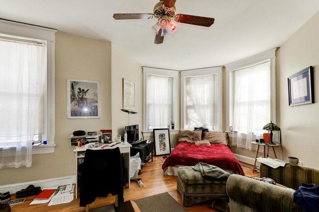 Building Photo - 2 bedroom in Washington DC 20001