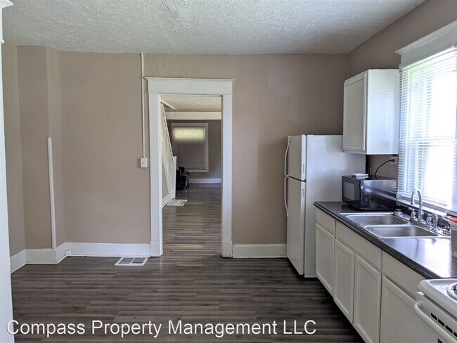 Foto del edificio - 3 br, 1 bath House - 28 North Gladstone Ave