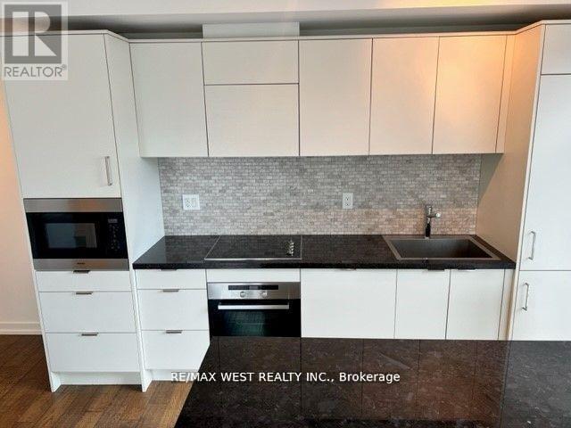 Building Photo - 21 Widmer St