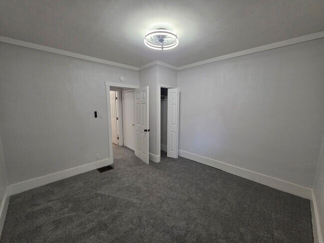 Foto del edificio - 1600 Woodmont Ave