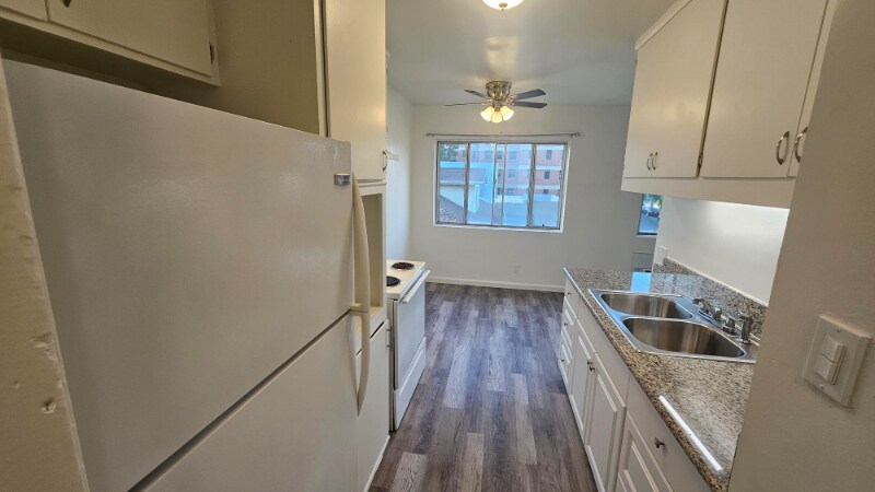 Foto principal - 947 Magnolia Ave