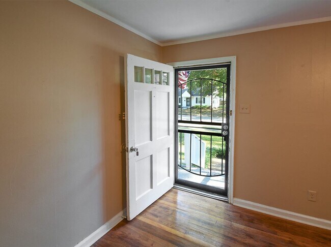 Foto del edificio - 3837 Vanuys Rd