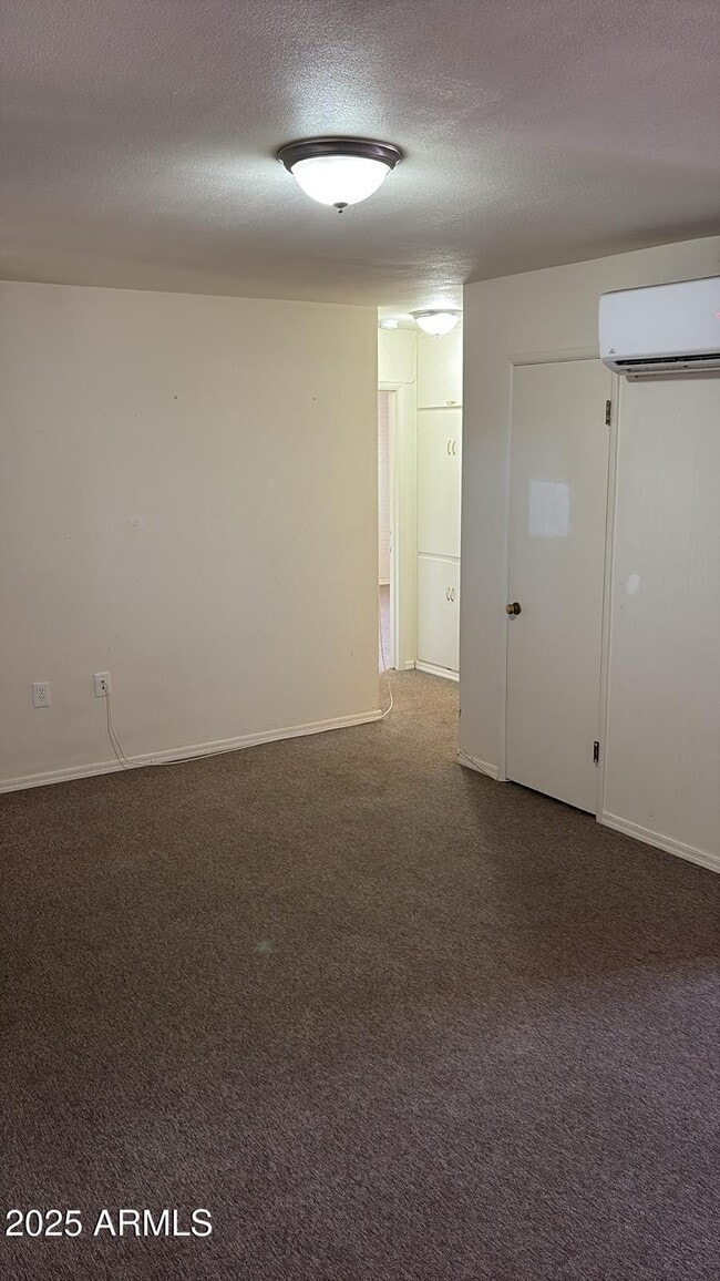 Building Photo - 1057 D Ave