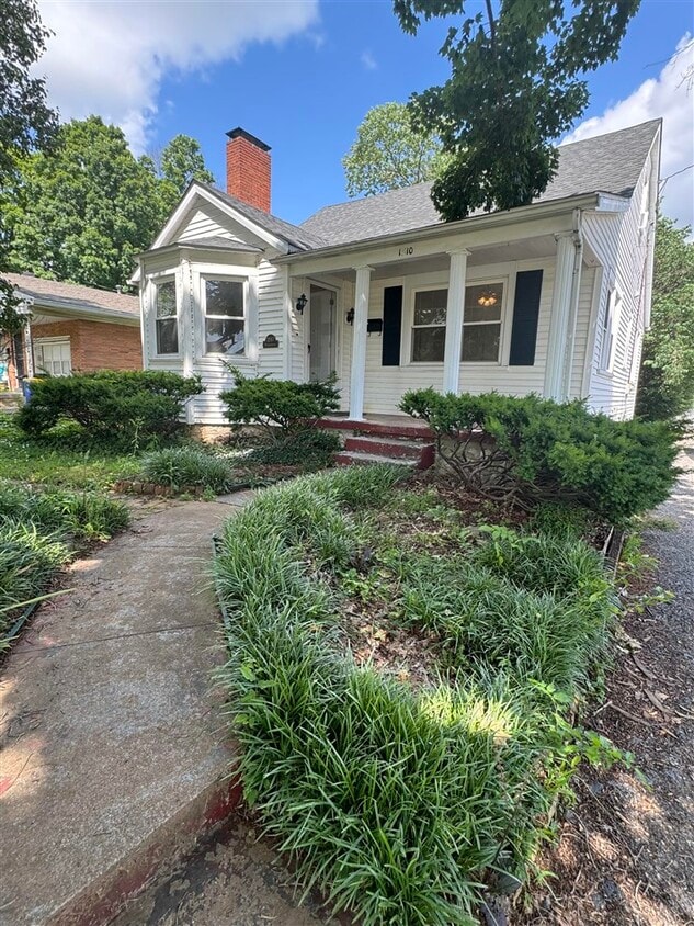 Primary Photo - 1510 Nutwood St