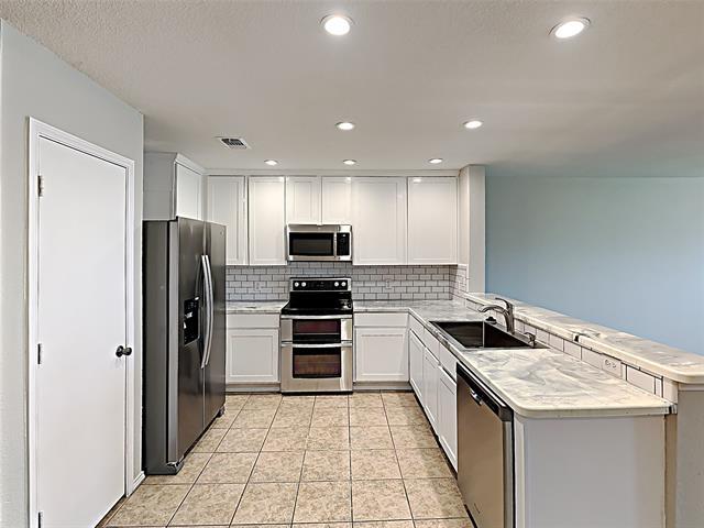 Foto del edificio - 8901 King Ranch Dr