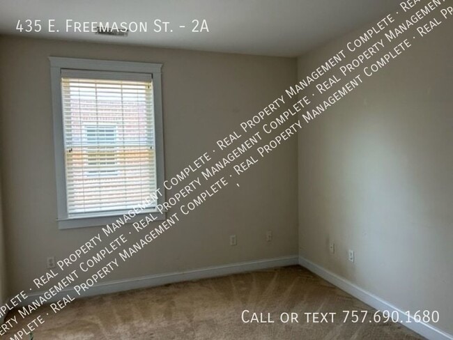 Building Photo - Luxury 2 bedroom, 2 bath 1,300 sf condo lo...