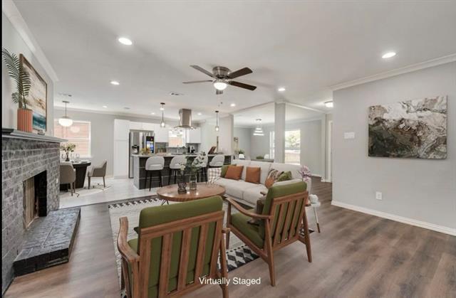 Foto del edificio - 3422 Blue Ridge Ln