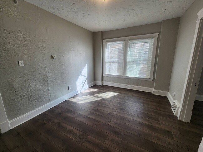 Foto del edificio - 800 E 95th St