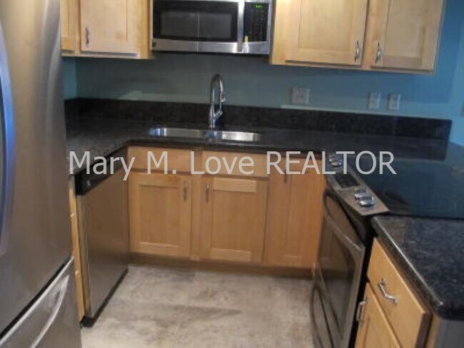 Building Photo - Lunapule Apartments unfurnished 2 bedroom,...