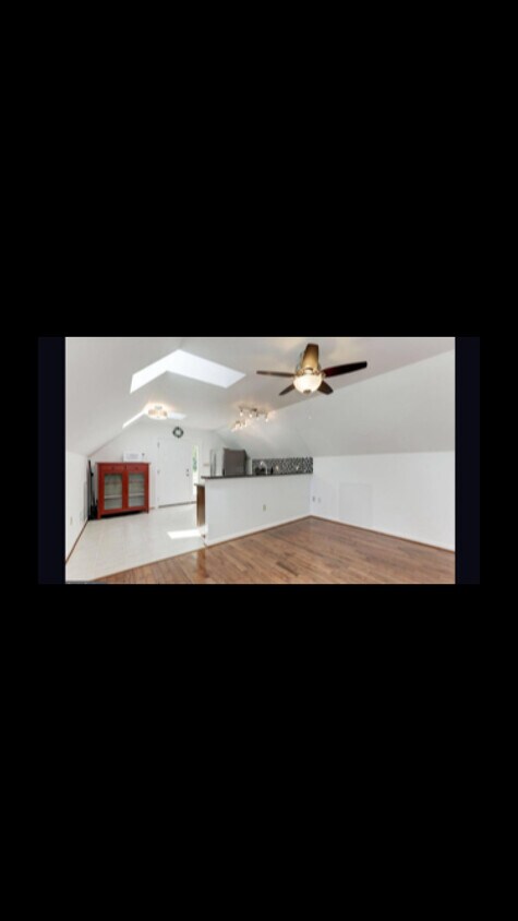 Foto principal - 18671 Woodburn Rd