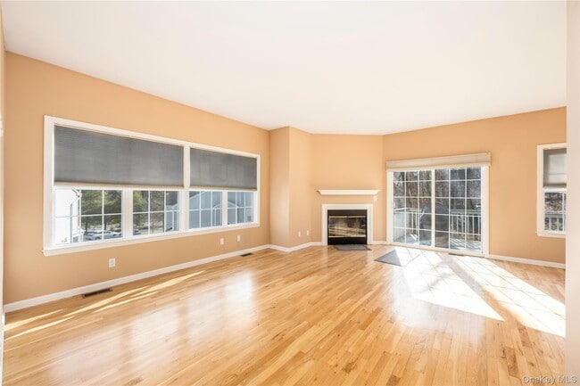 Foto del edificio - 1476 Iroquois St