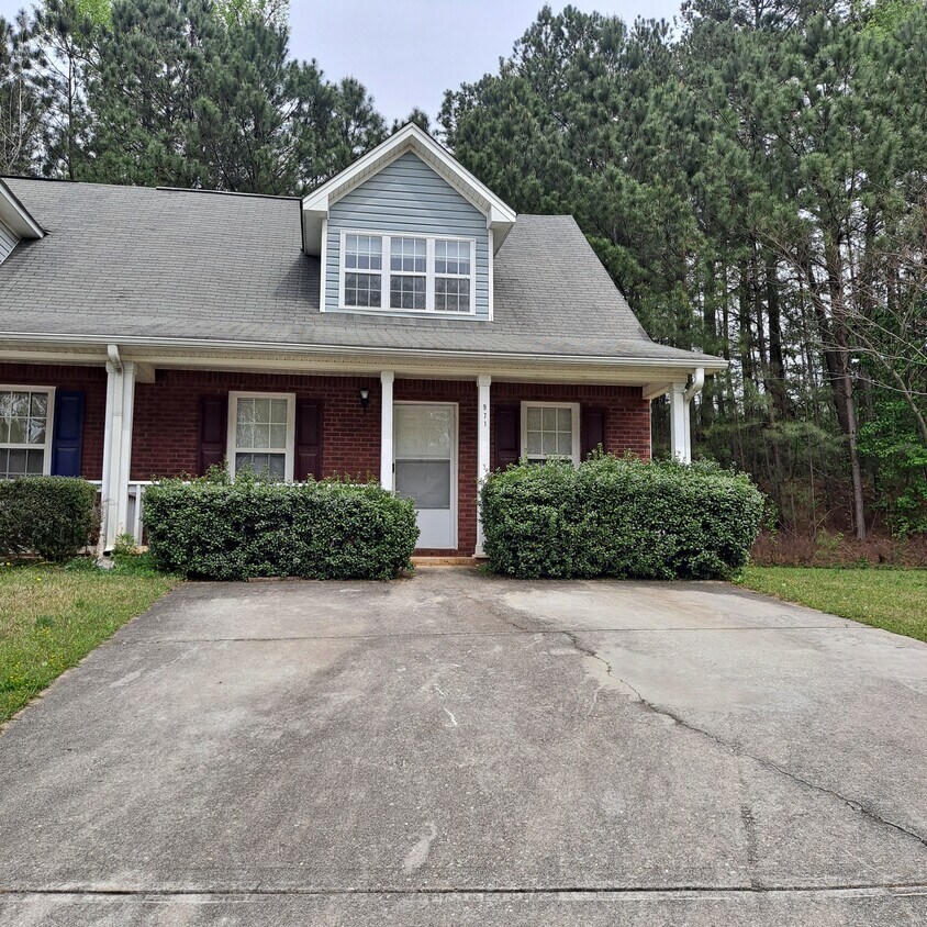 Primary Photo - 971 Windwood Ct