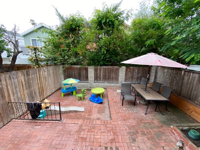 Photo - 1534 Stanford Ave House