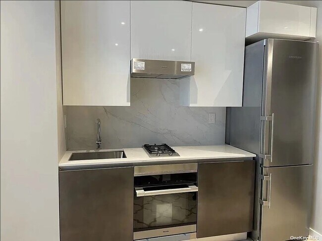 Foto del edificio - 42-50-50 27th St