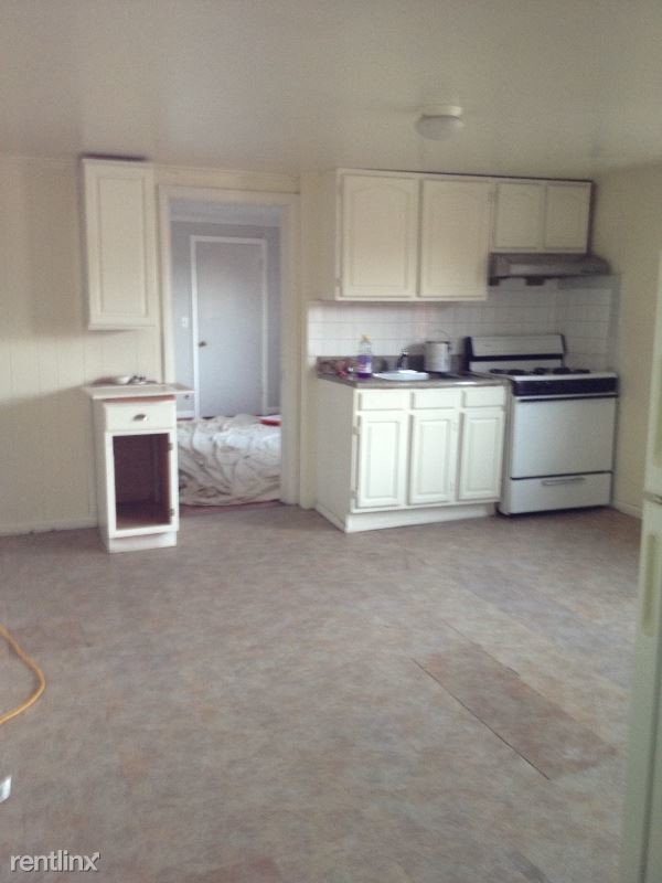 Building Photo - 112 Chestnut St