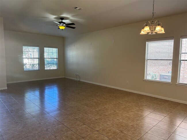 Building Photo - 25727 Westbourne Dr