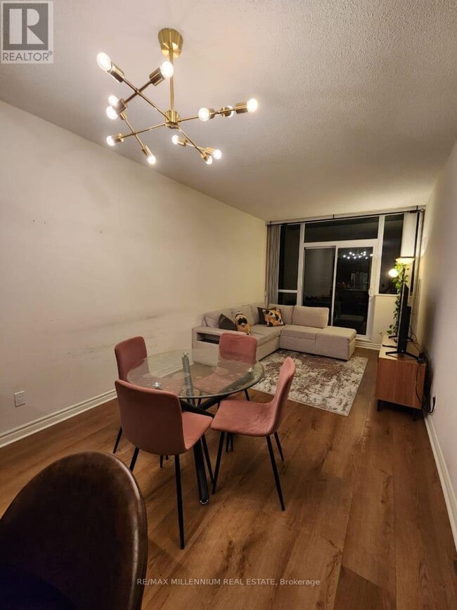 Building Photo - 339 Rathburn Rd W