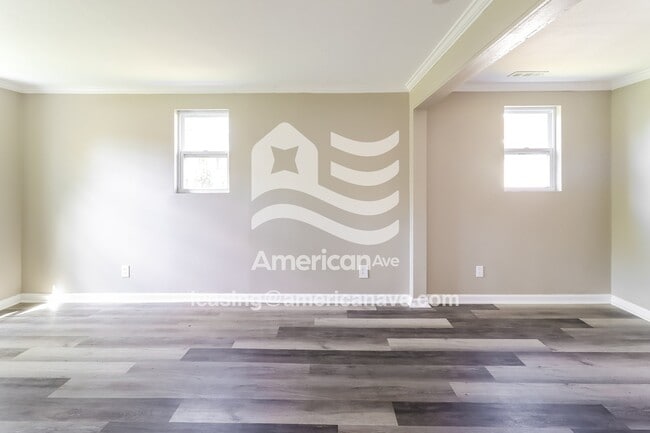 Building Photo - 8107 Janis St