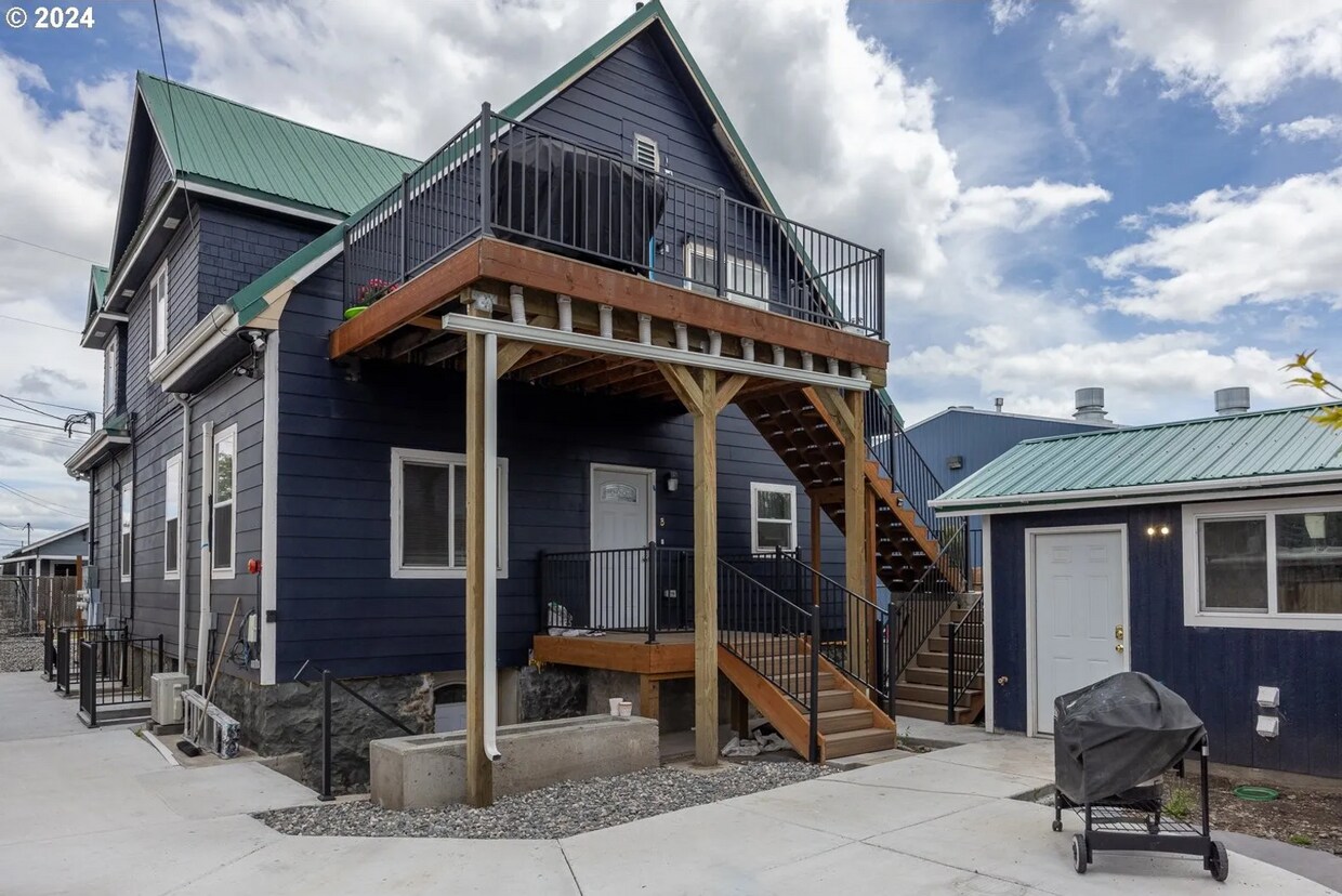 Foto principal - 415 SW 7th St