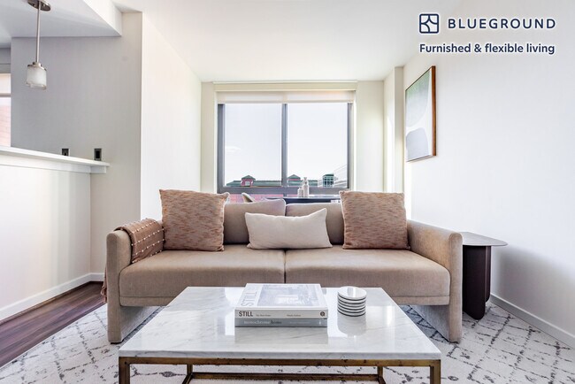 Foto del edificio - 3444 Fairfax Dr