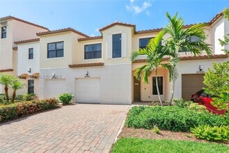 Building Photo - 20914 NW 1st Dr