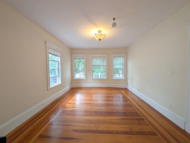 Foto del edificio - 41 Ossipee Rd