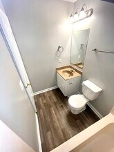 Building Photo - Cove at Center Point