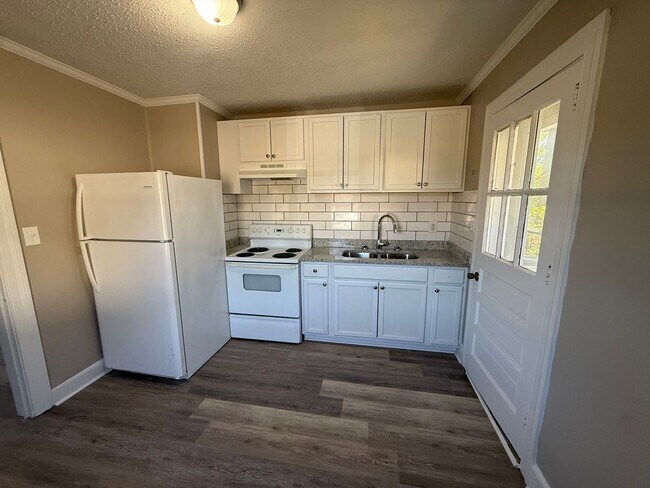 Foto del edificio - 221 Spruce St W