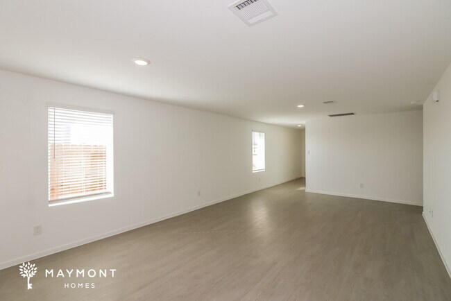 Foto del edificio - 3004 Majestic Sunrise Dr