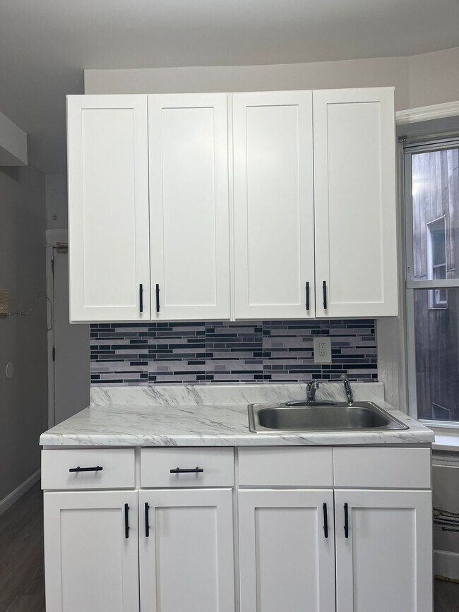 Foto del edificio - 489 Kennedy Blvd