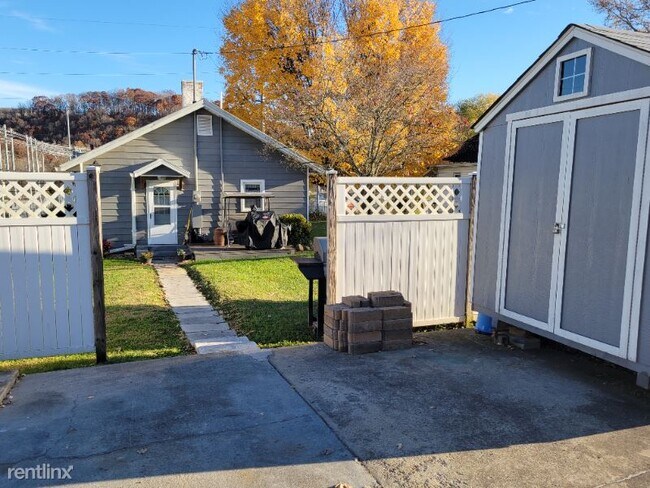 Foto del edificio - 2 br, 1 bath House - 1311 E Main St