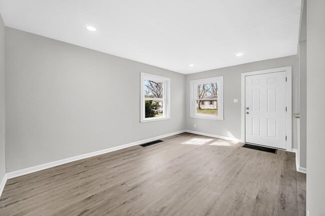 Foto del edificio - 735 Porter St