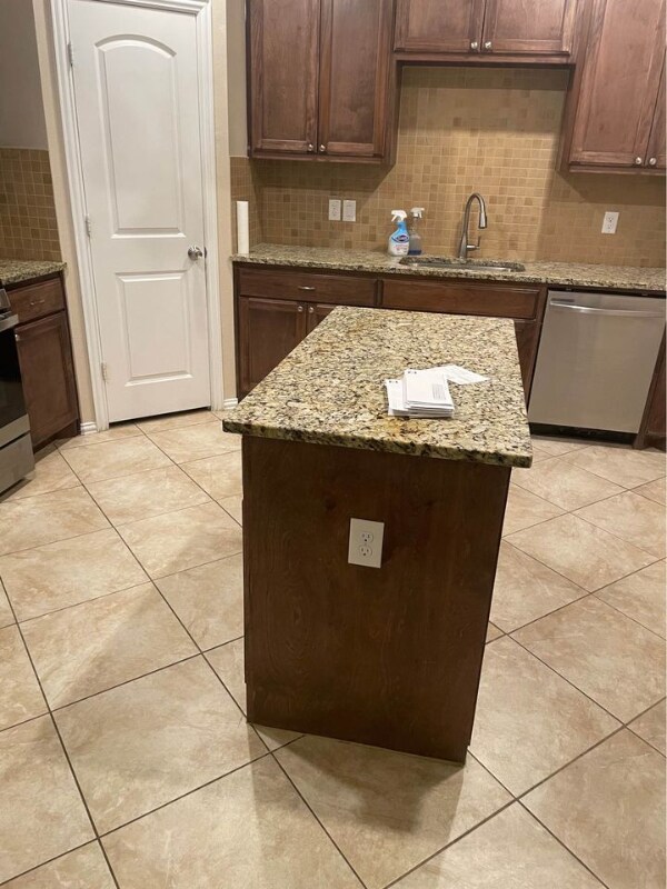 Building Photo - 1211 Salma Jameel Ct