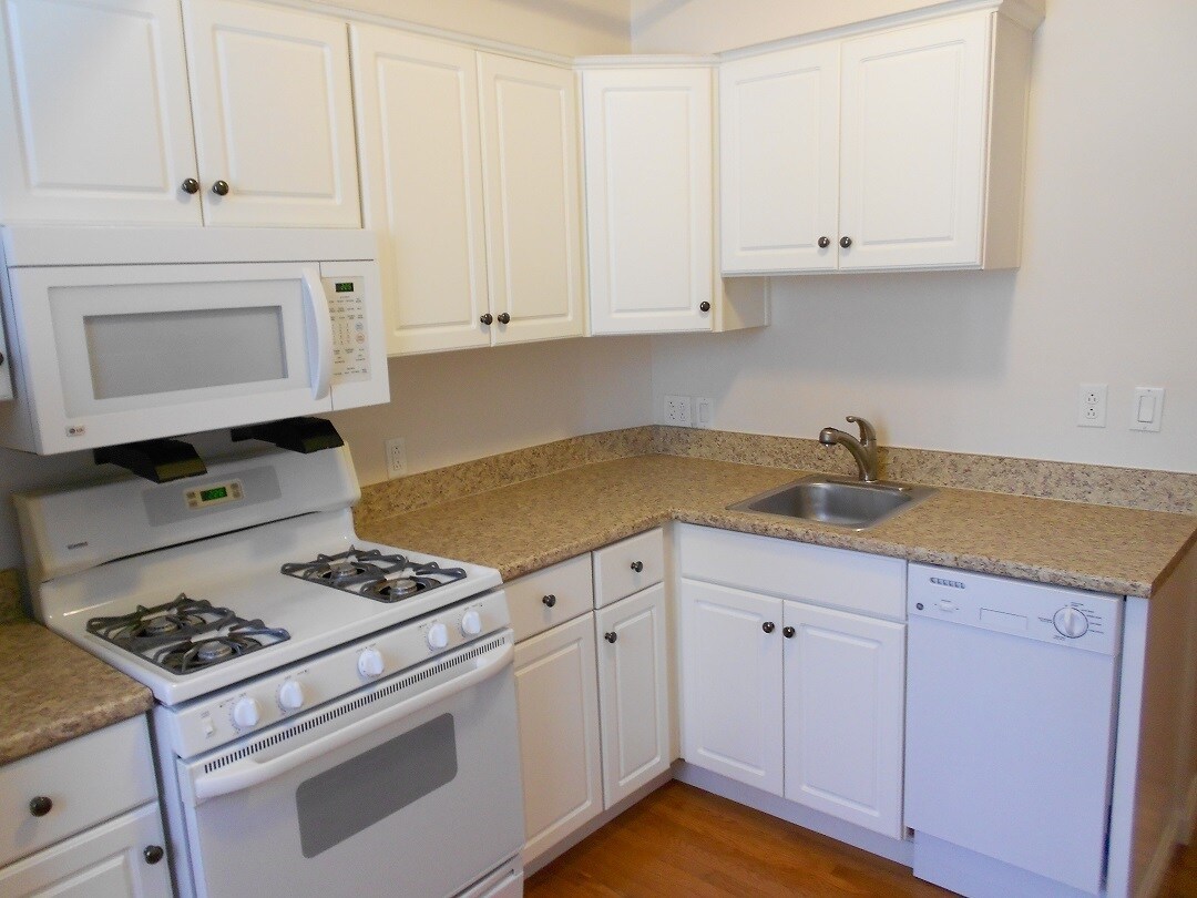 Foto principal - 25 Edgerly Rd