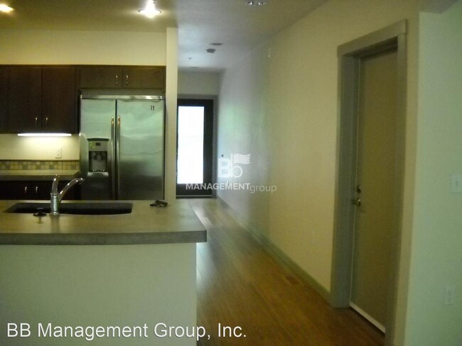 Building Photo - 2 br, 2.5 bath House - 3114 SW Dolph Court