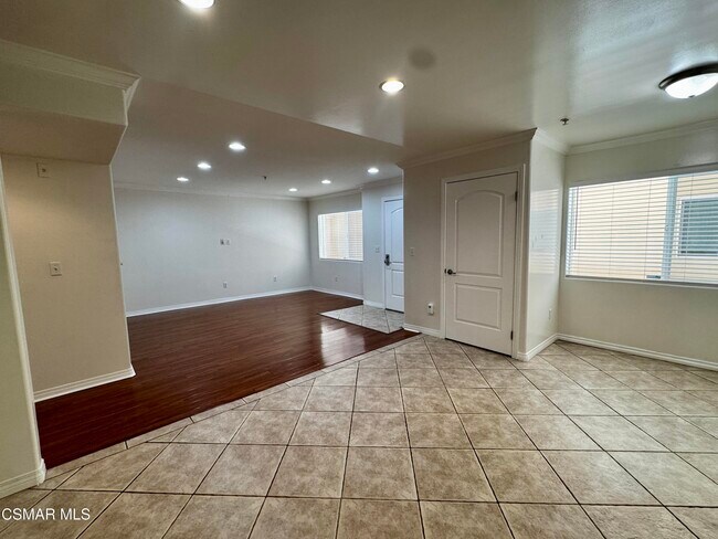 Foto del edificio - 13525 Vanowen St