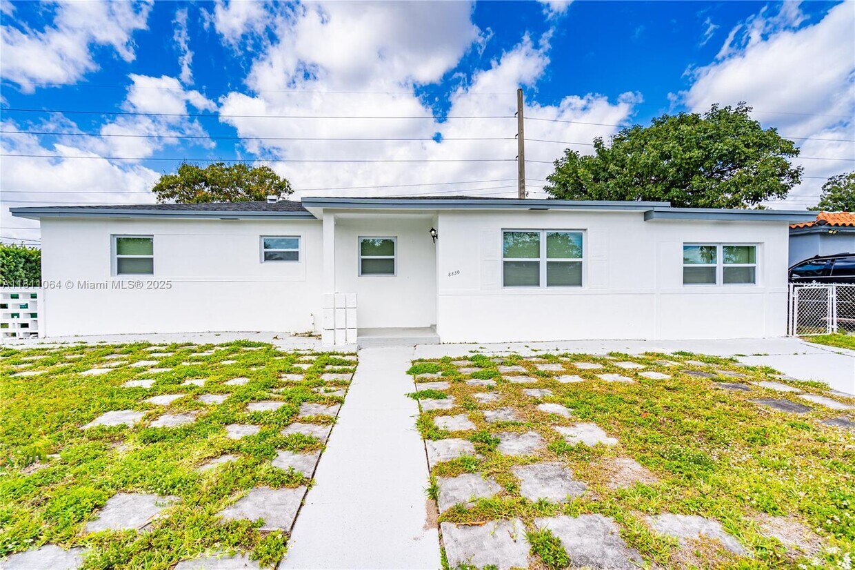 Primary Photo - 8330 NW 35th Pl