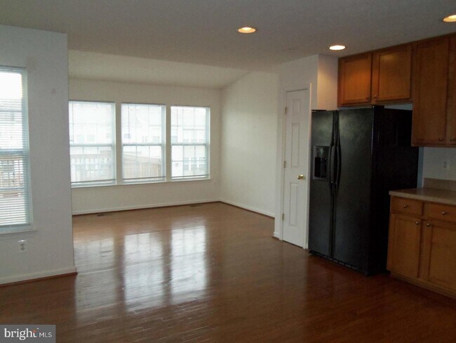 Building Photo - 4667 Harrier Way