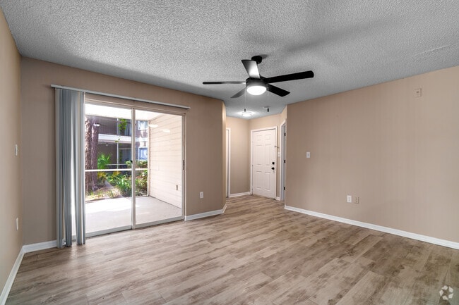 Interior Photo - Laguna Place