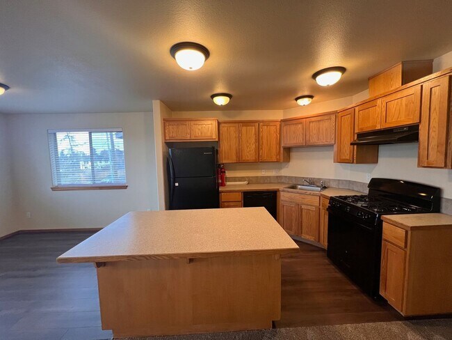 Building Photo - 239