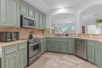 Building Photo - 12304 Shady Brook Dr
