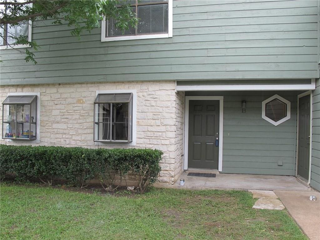 Primary Photo - 12304 Abney Dr